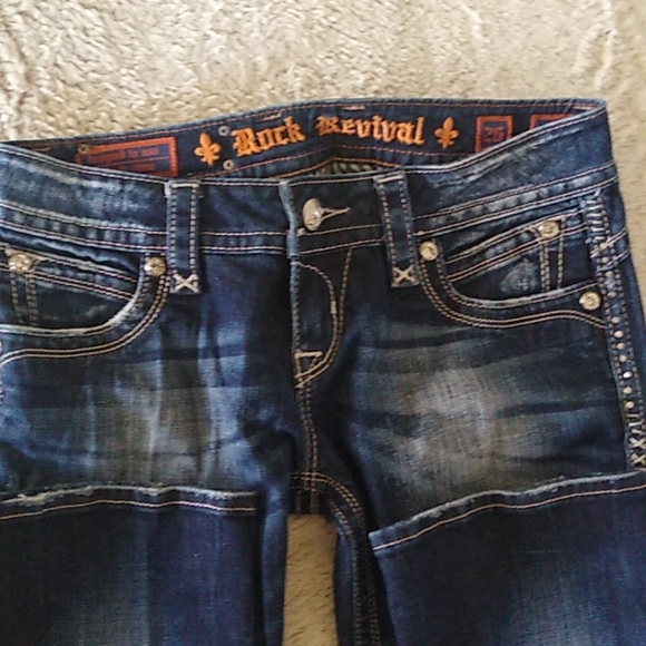 Rock Revival Gwen Capri Jeans - Picture 16 of 16